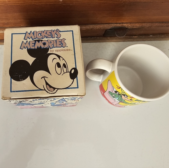 Disney Happy Birthday Celebration Vintage Mug Set - Picture 2 of 7